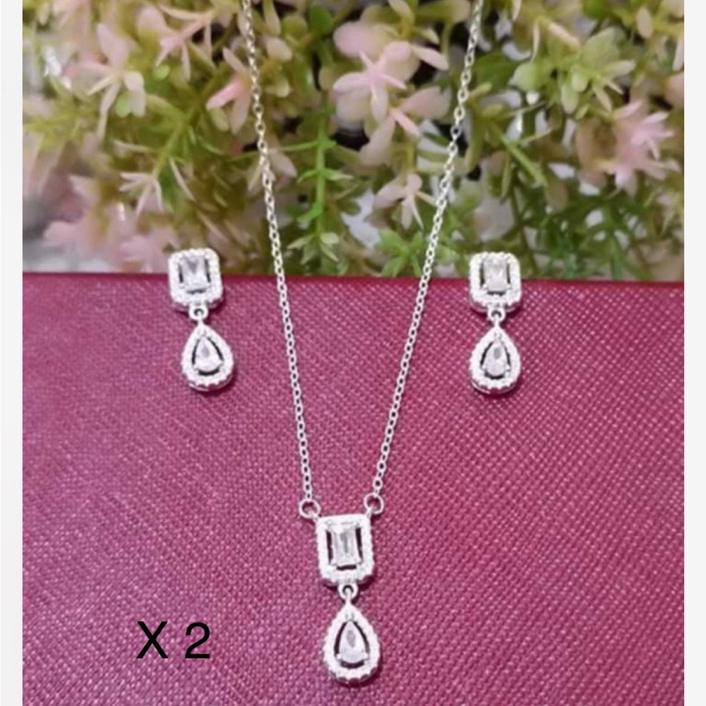 Necklace/Earring set